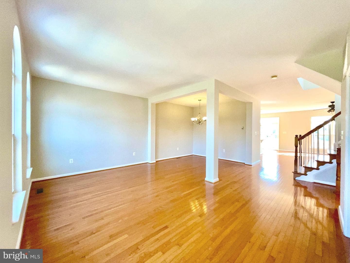 7323 Oldham Leeds Way photo 2