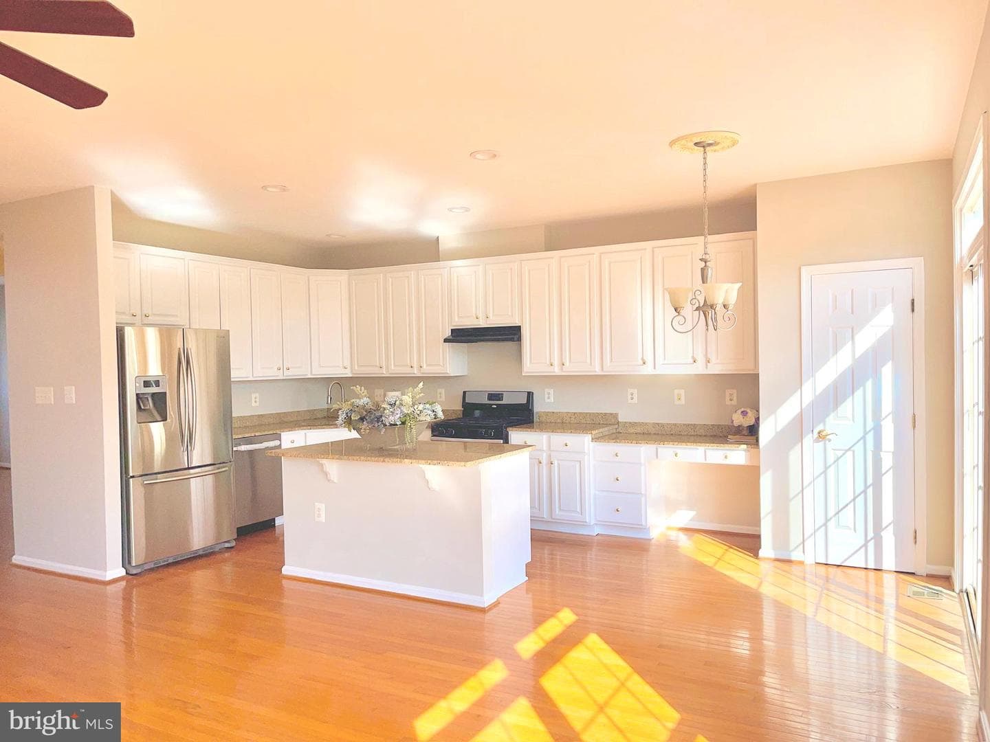 7323 Oldham Leeds Way photo 5