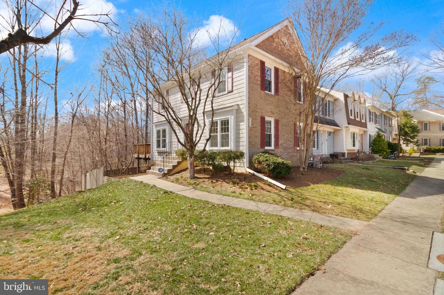 7318 Spring View Court photo 2