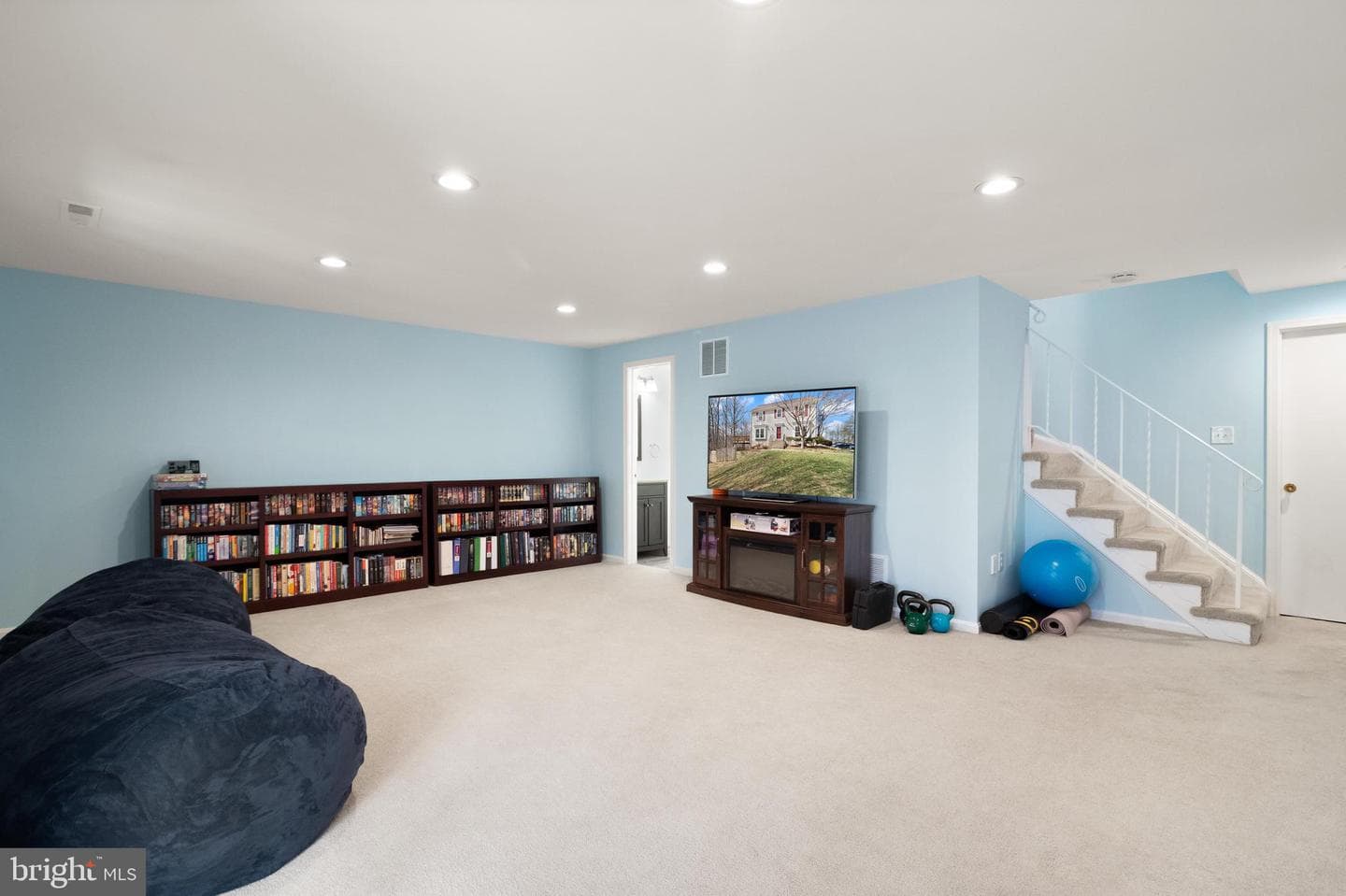 7318 Spring View Court photo 29