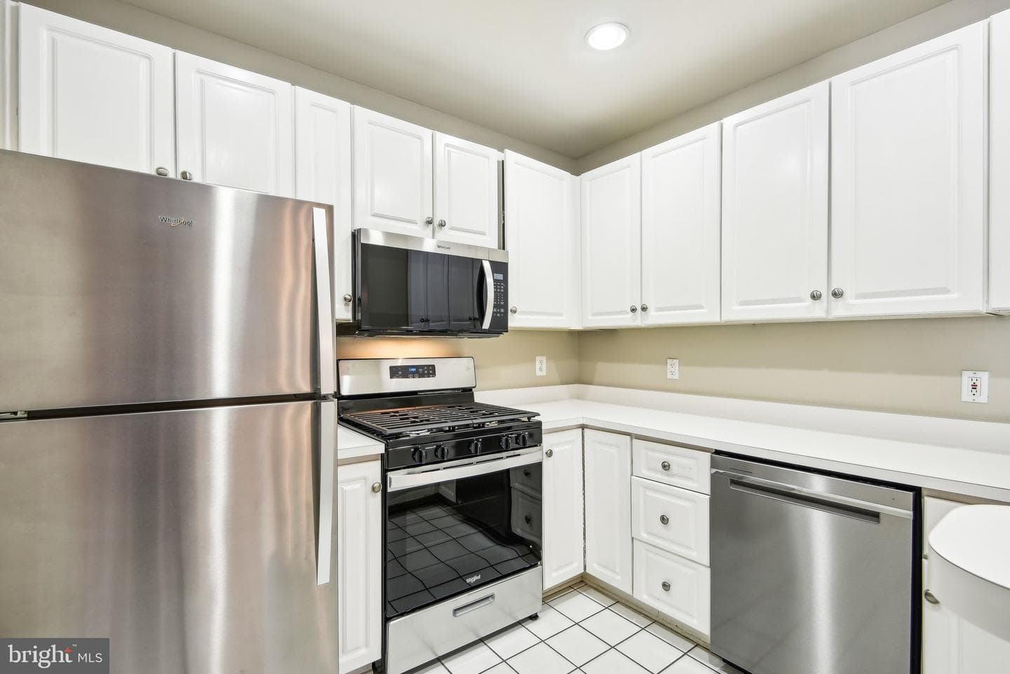 7011 Falls Reach Drive #406 photo 21