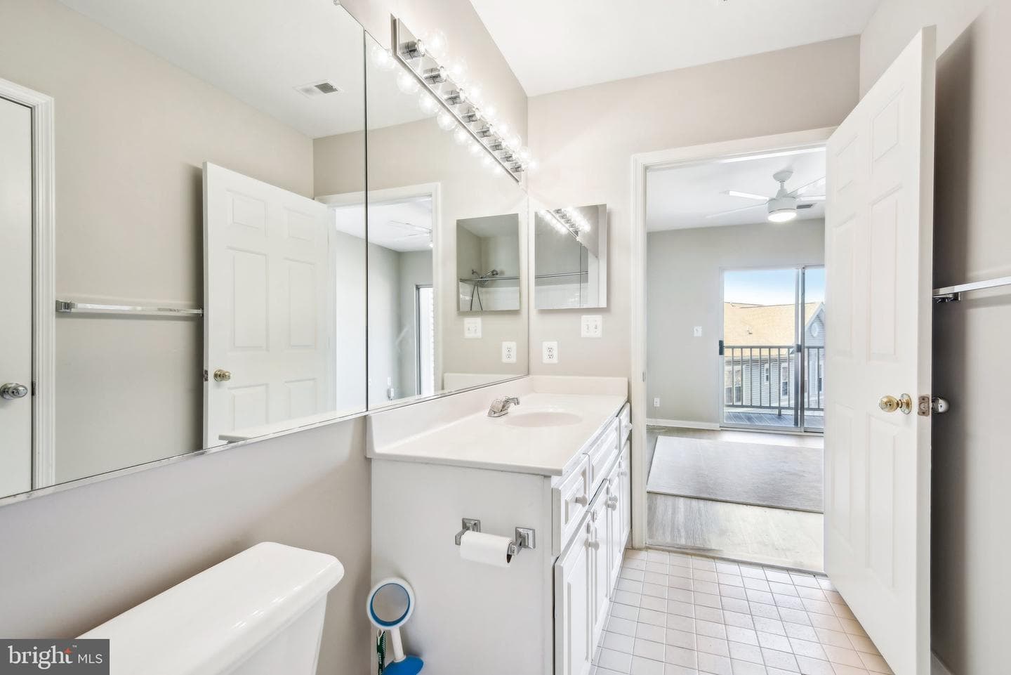 7011 Falls Reach Drive #406 photo 26