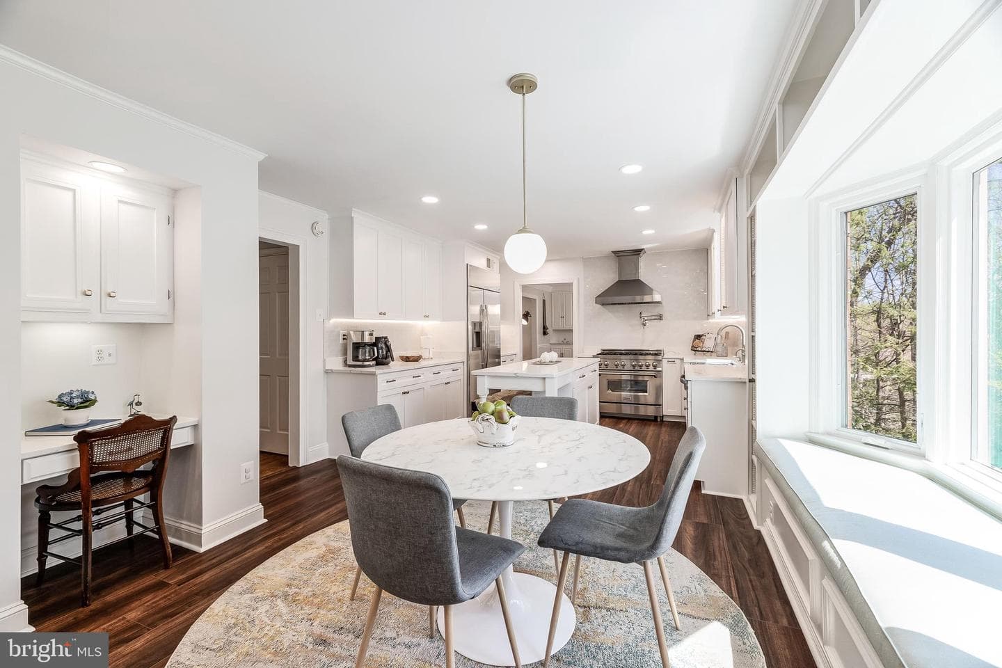 1035 Gelston Circle photo 6