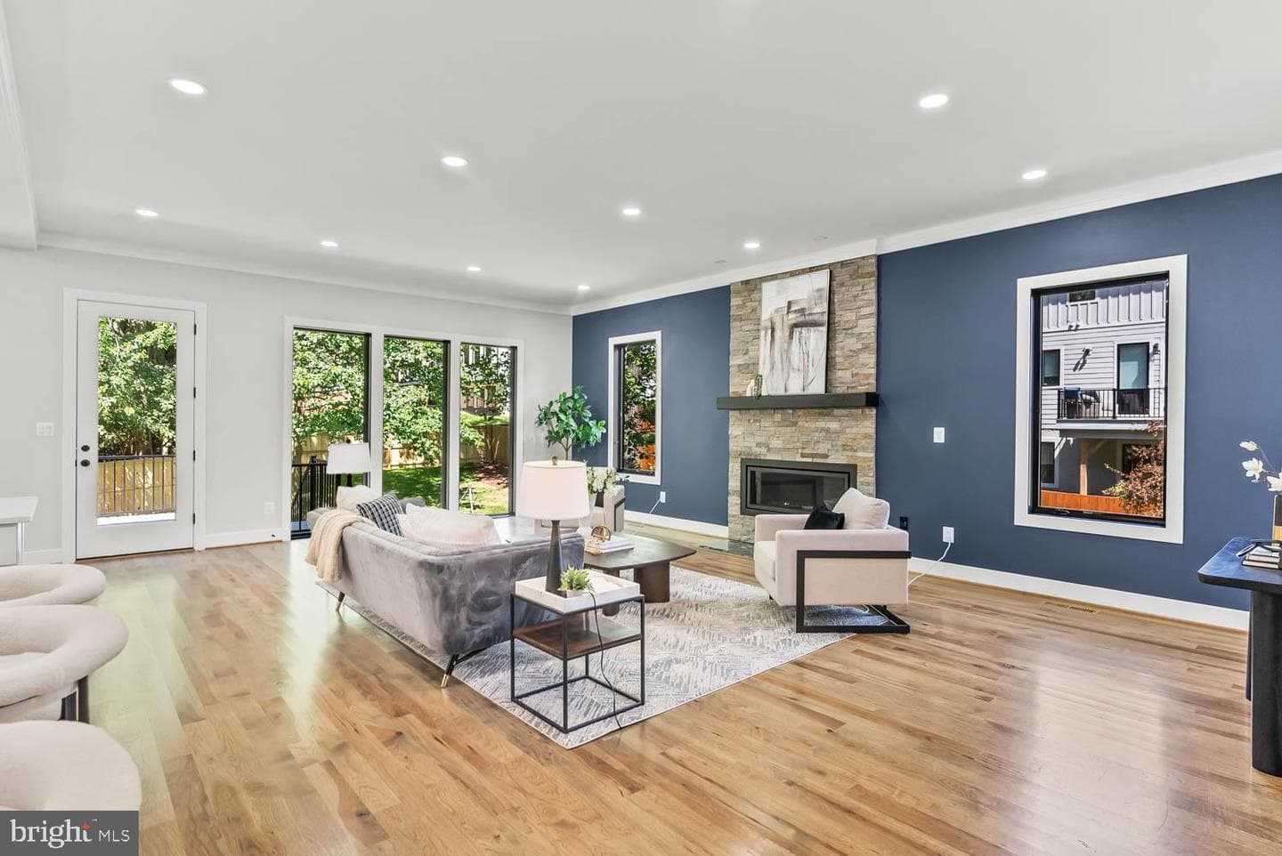 501 Yeonas Drive SW photo 12