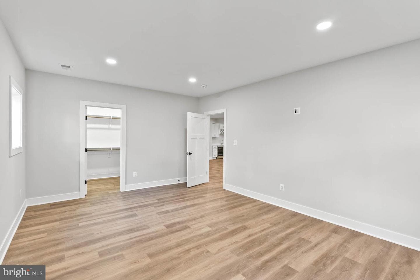 501 Yeonas Drive SW photo 55