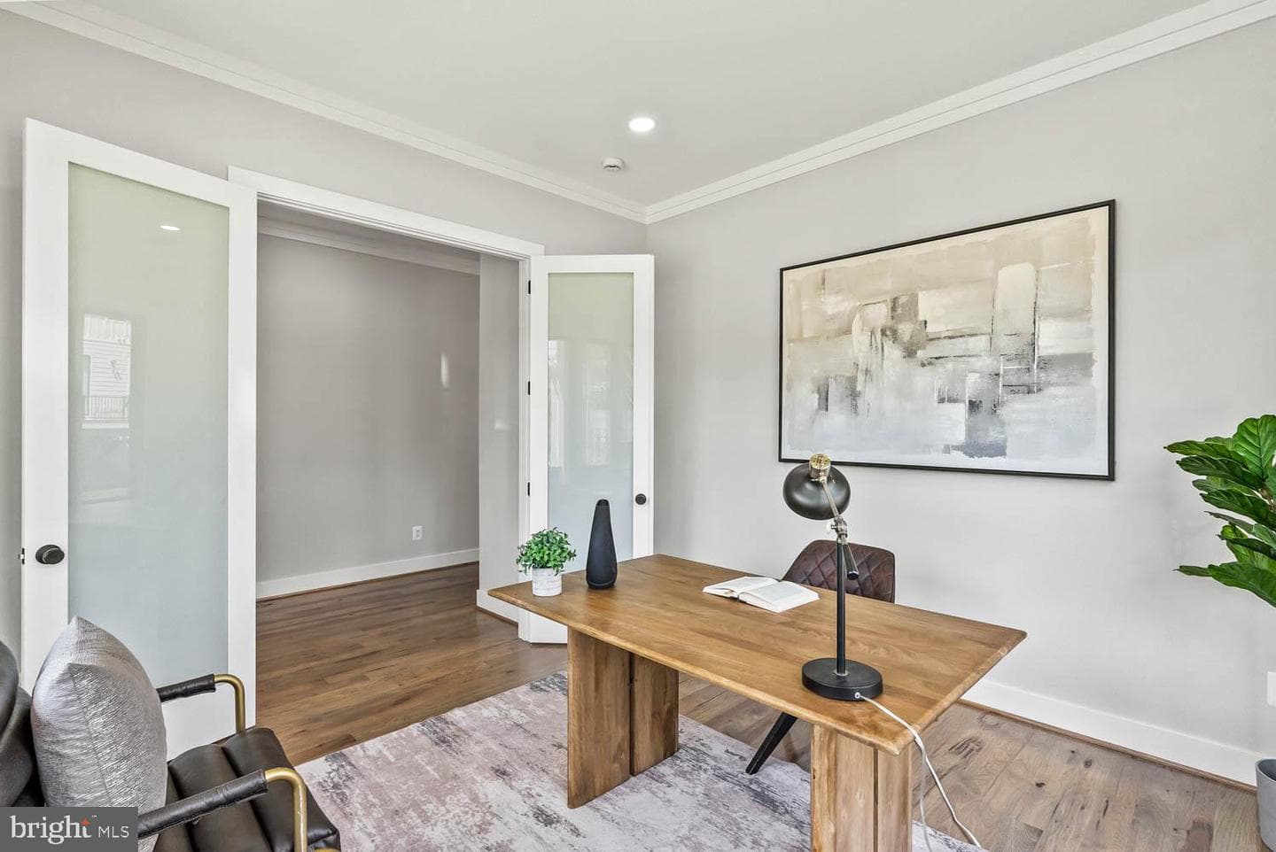 501 Yeonas Drive SW photo 8