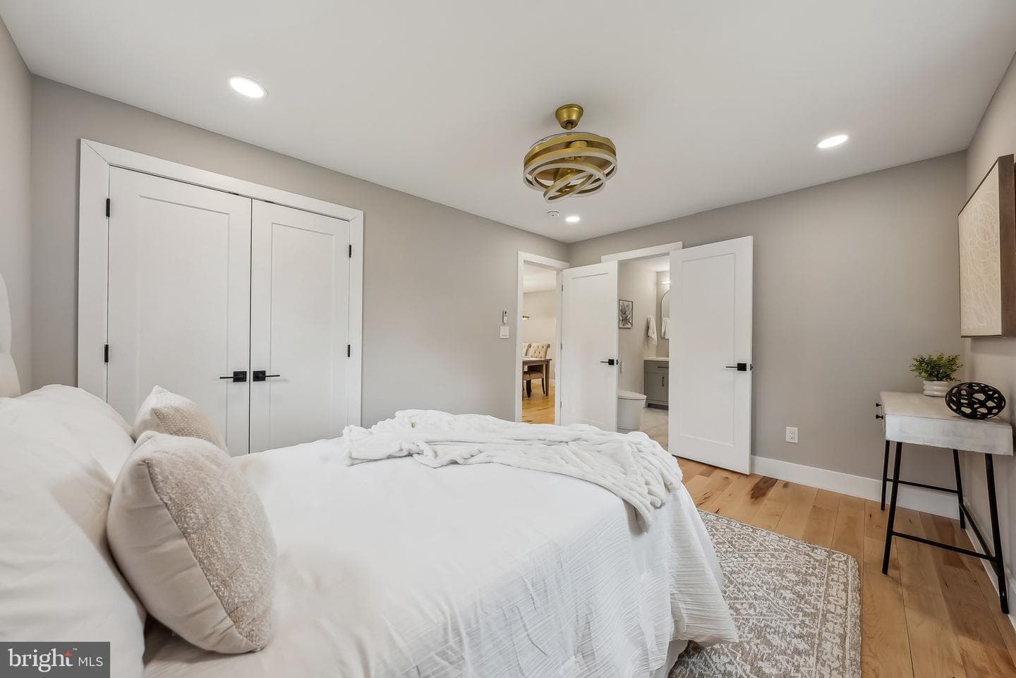 820 Walker Road photo 22
