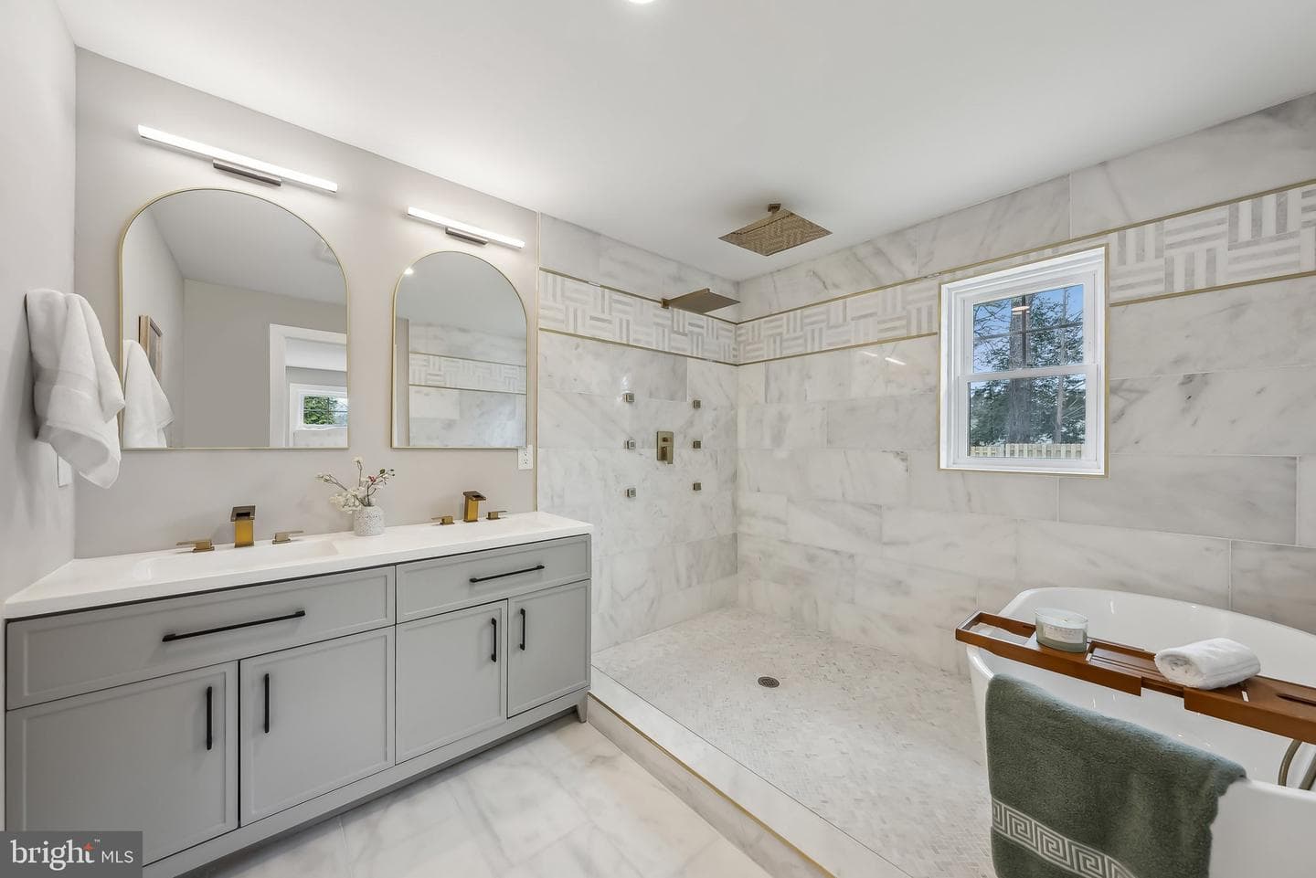 820 Walker Road photo 26