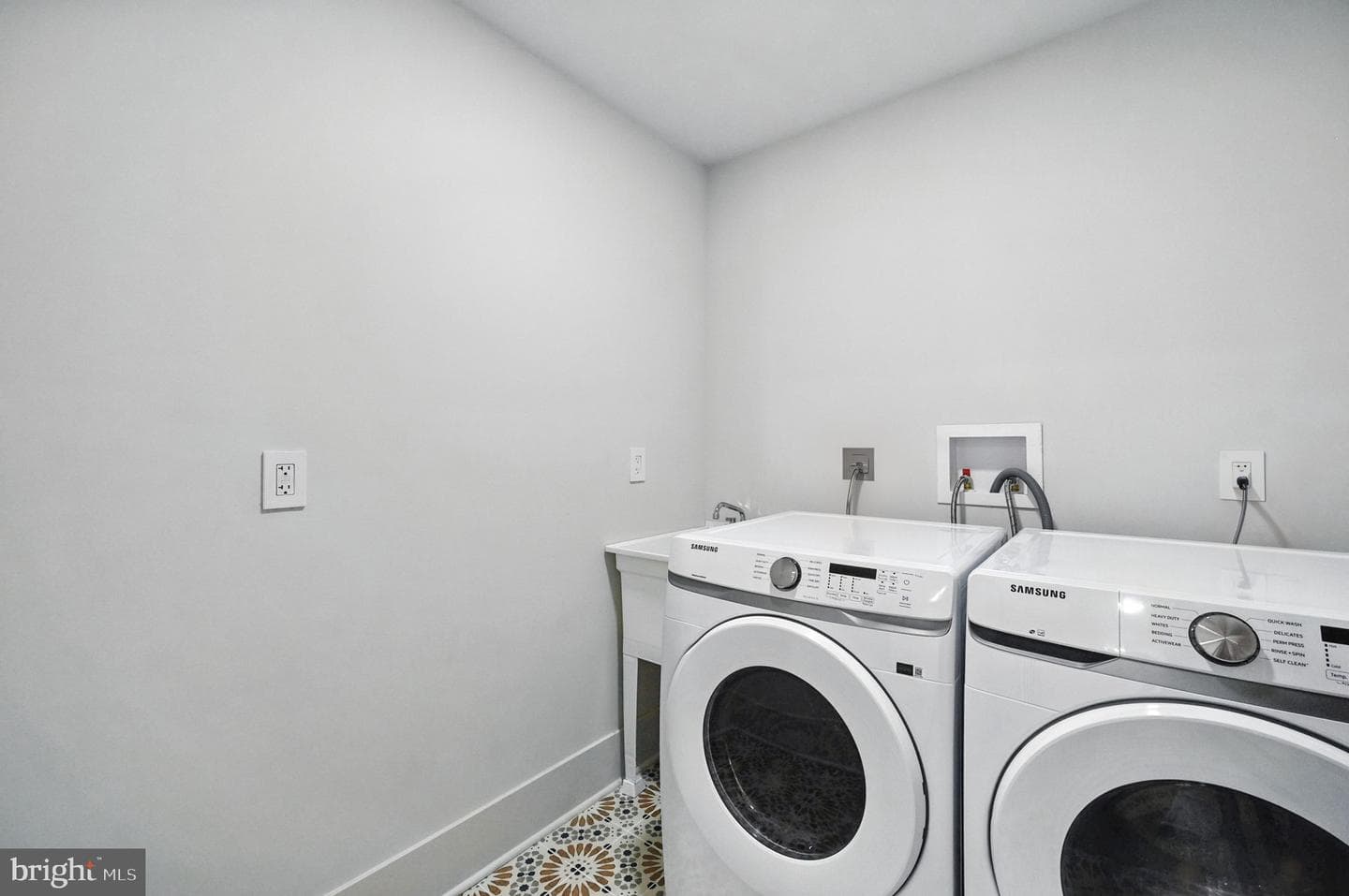 2809 Memorial Street photo 40