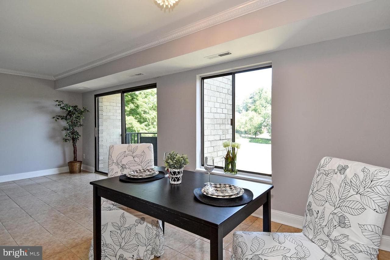 6001 Arlington Boulevard #406 photo 11
