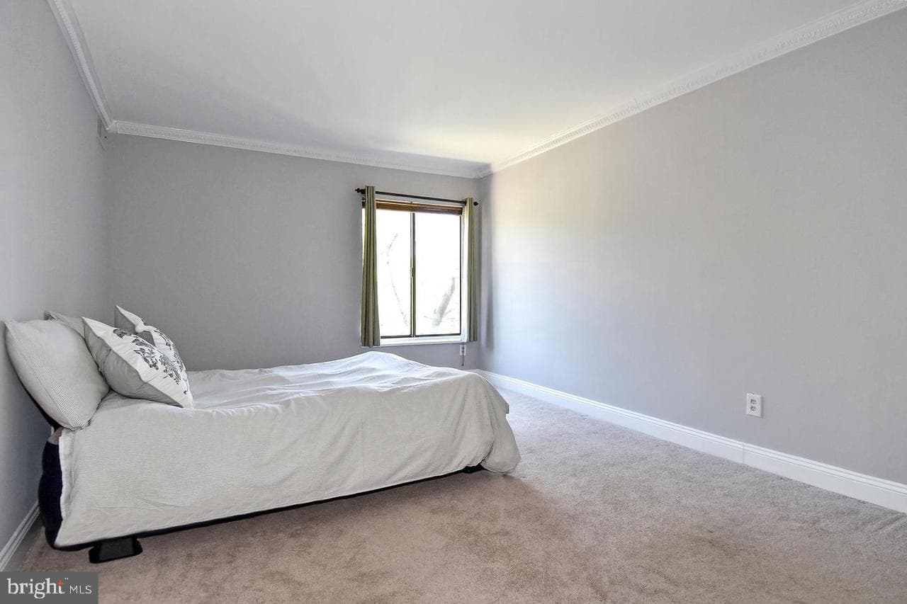 6001 Arlington Boulevard #406 photo 19
