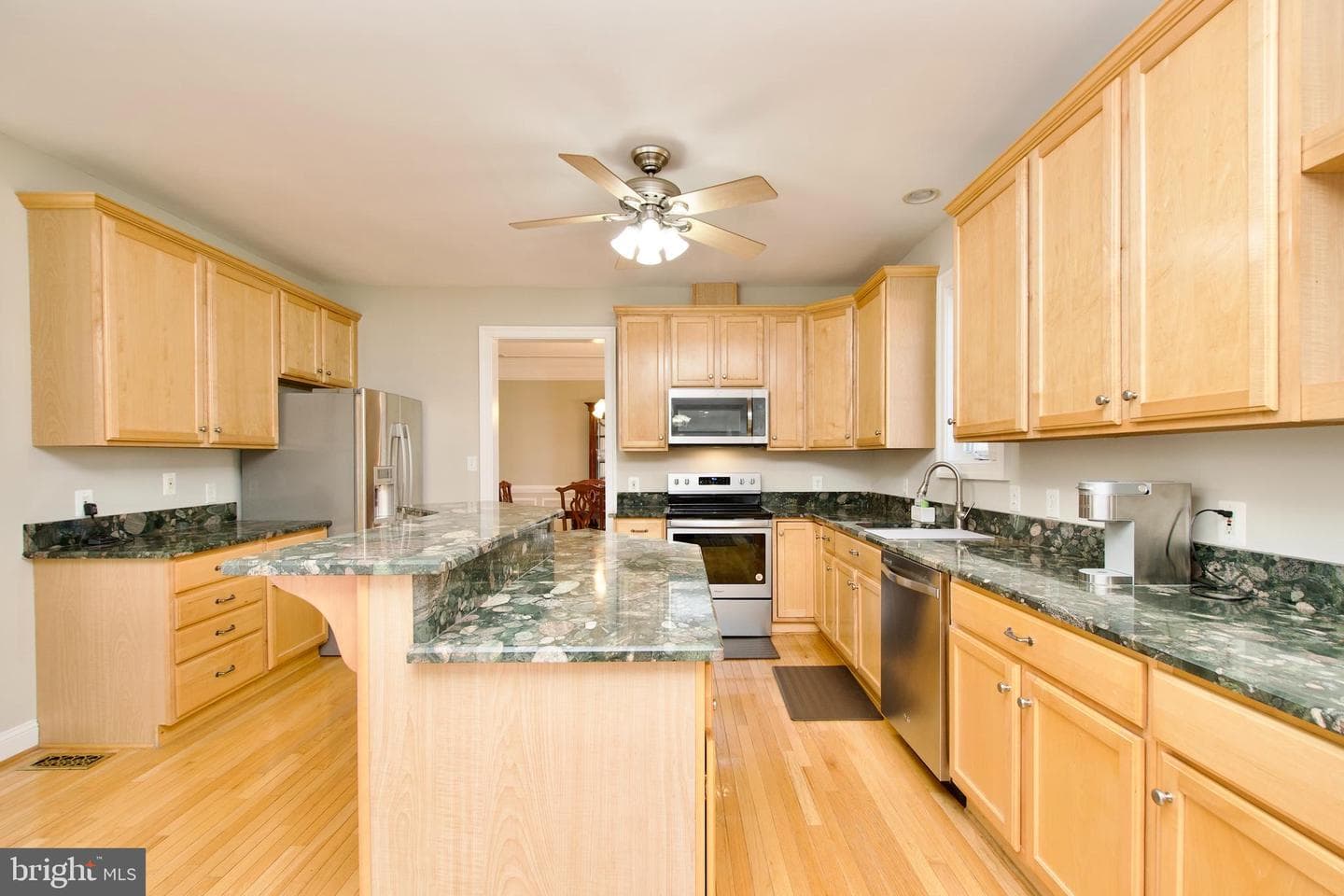 8972 Hooes Road photo 13