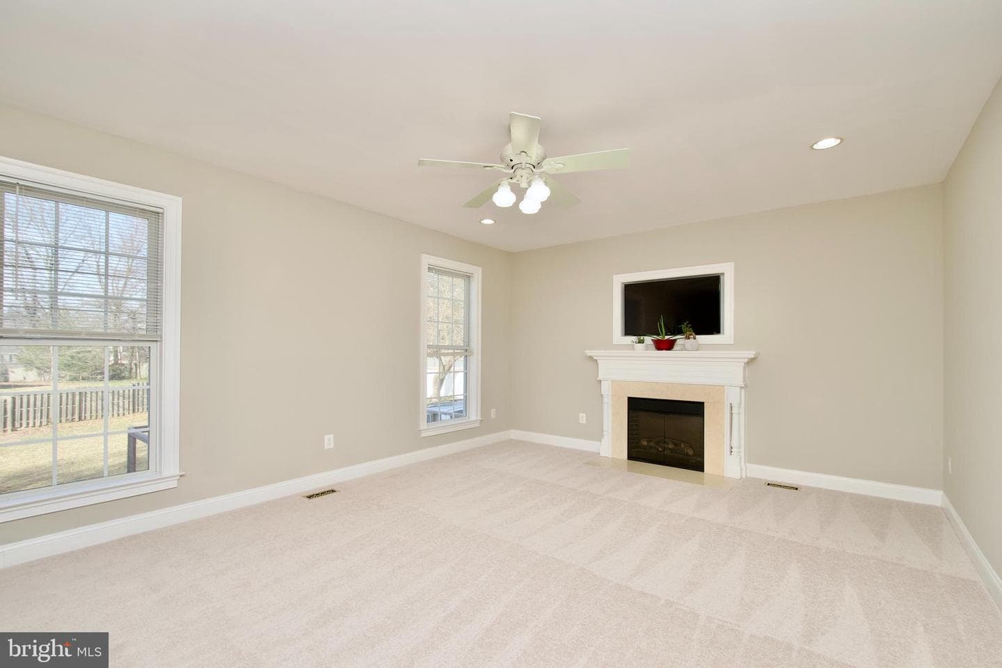 8972 Hooes Road photo 9