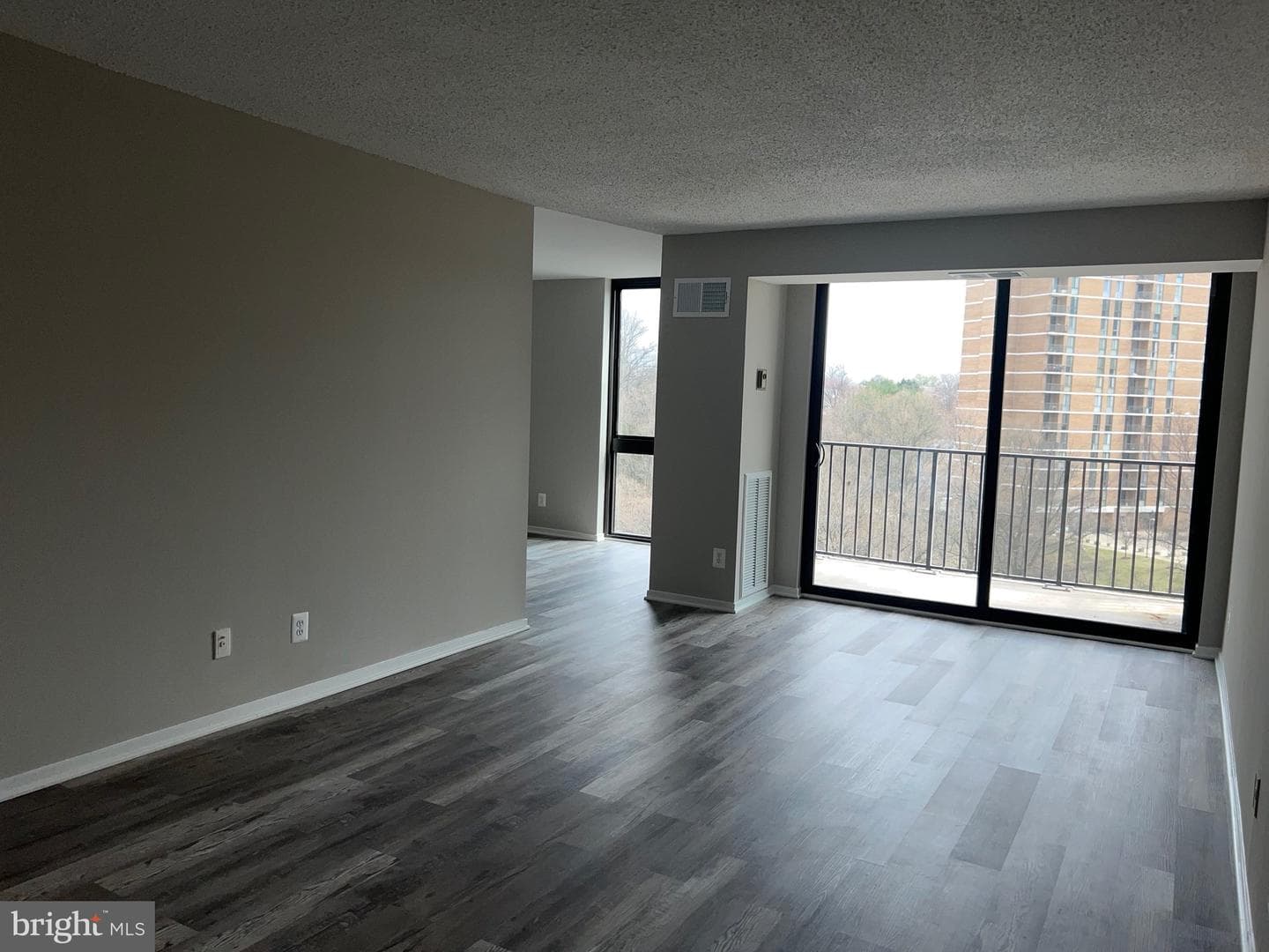 2300 Pimmit Drive #1014 photo 9