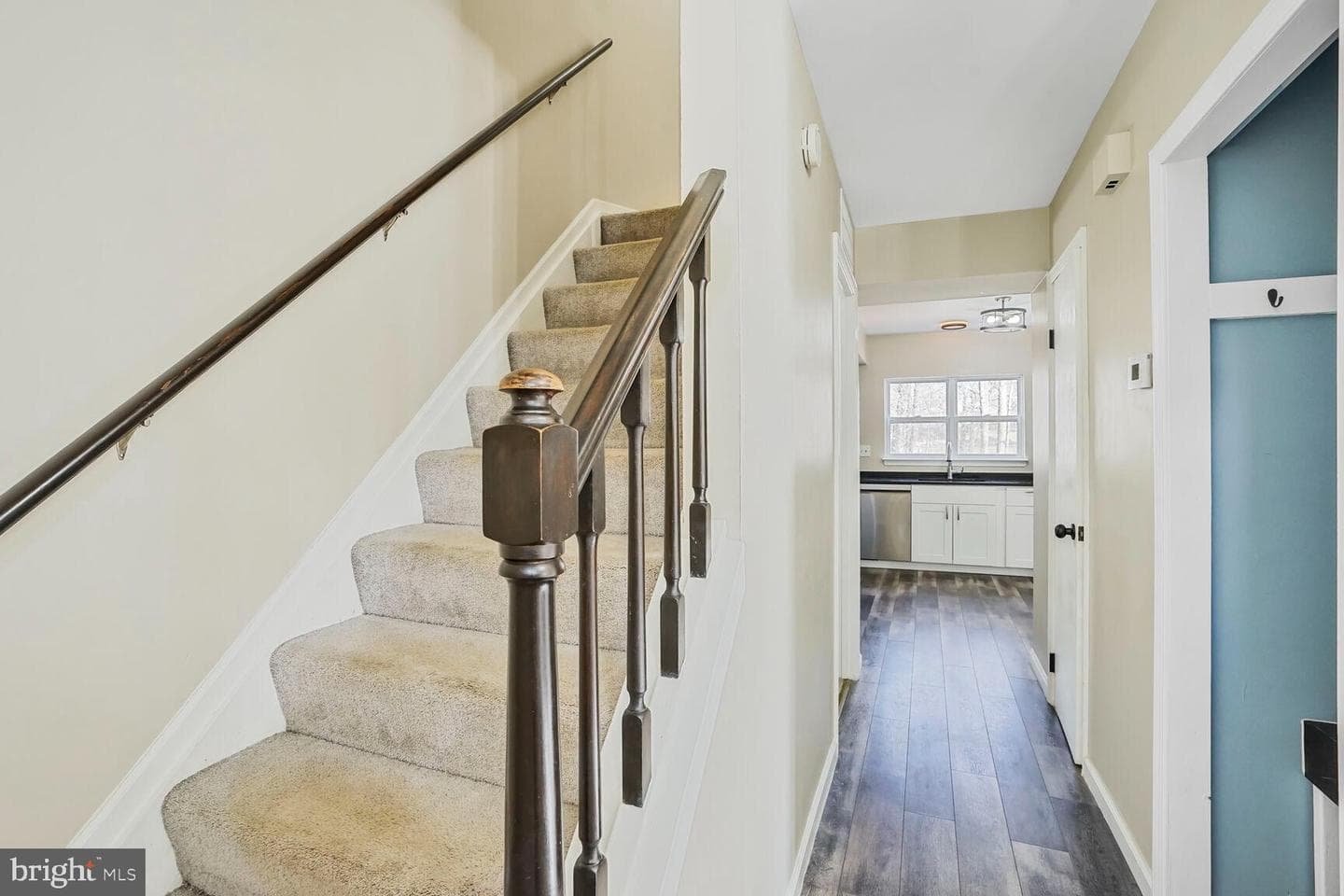 10100 Sassafras Woods Court photo 3