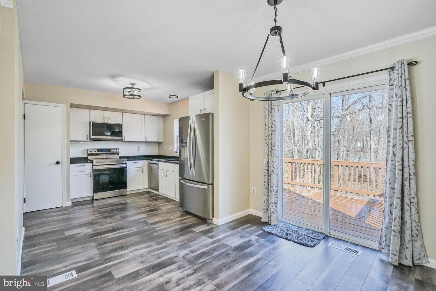 10100 Sassafras Woods Court photo 7