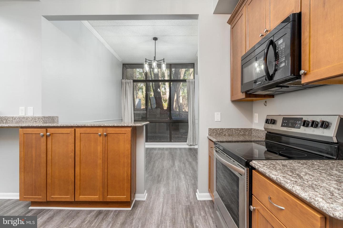 11557 Rolling Green Court #100-A photo 7