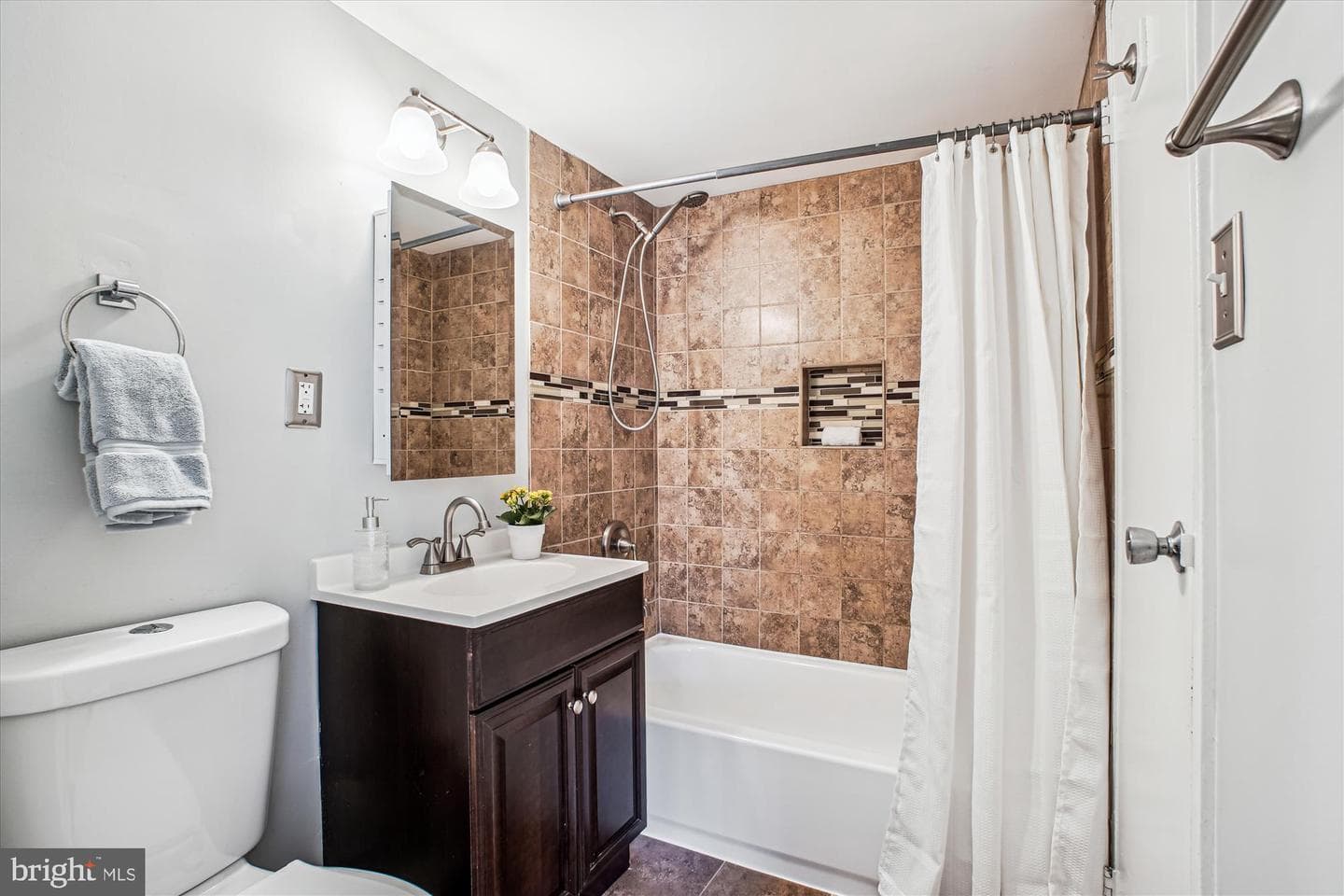 2328 Freetown Court #5/11c photo 16
