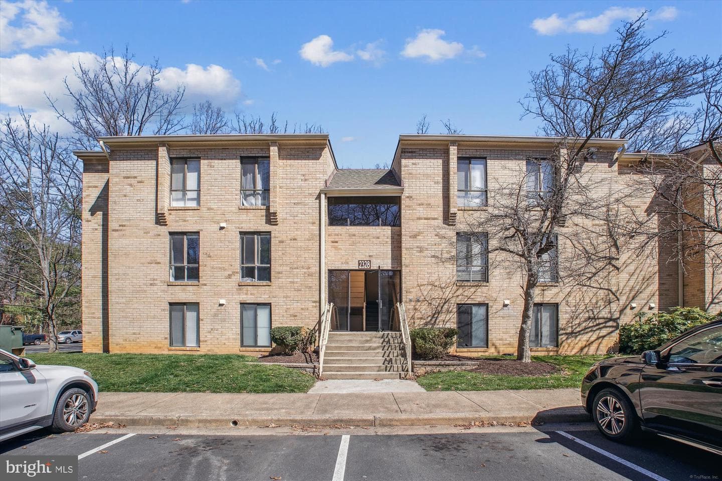 2328 Freetown Court #5/11c photo 2
