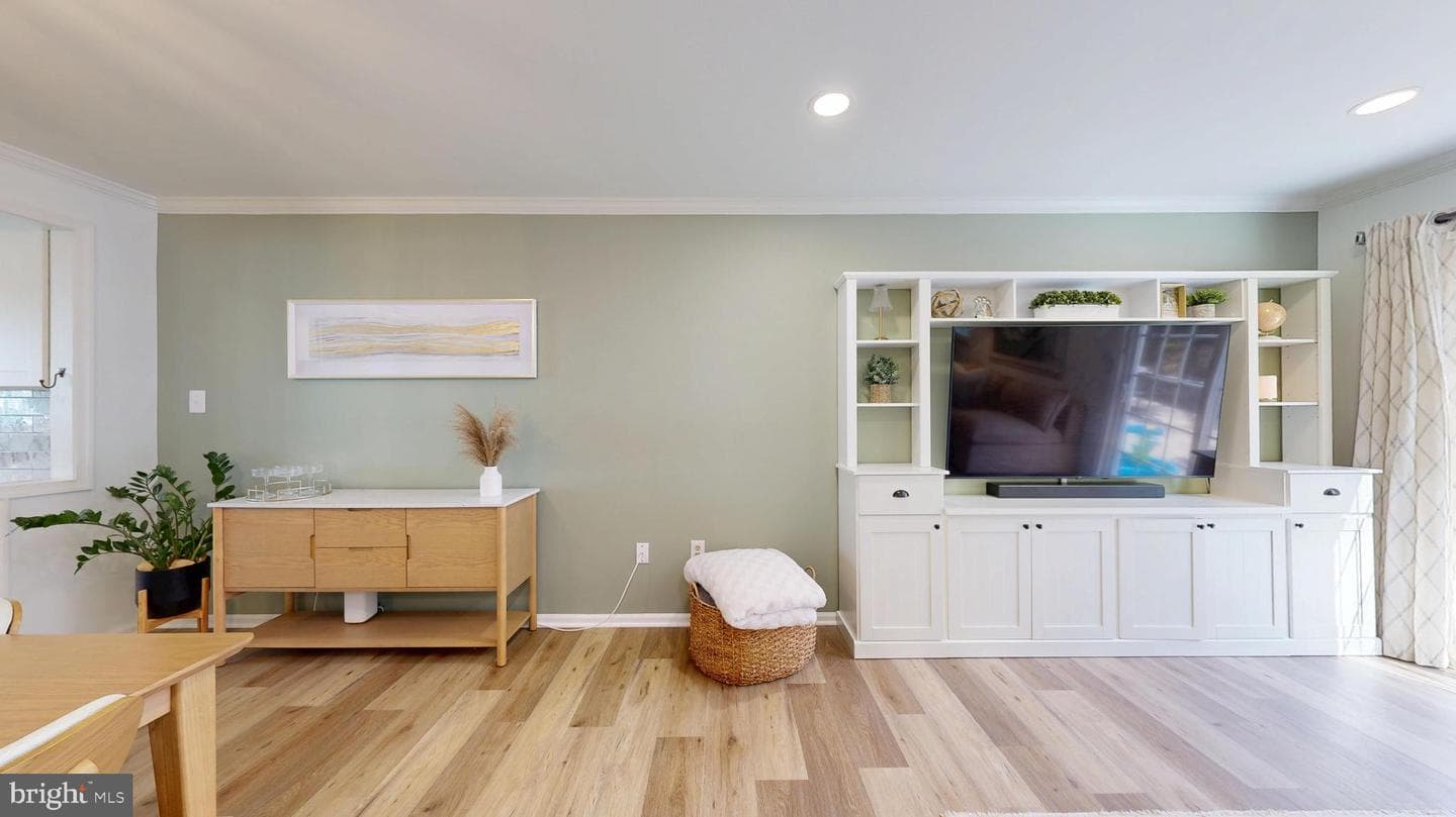 10016 Park Woods Lane photo 11
