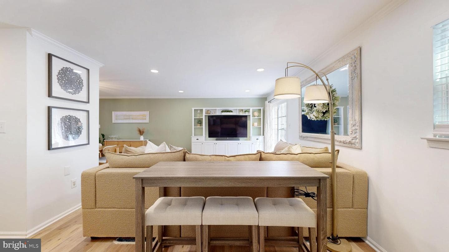 10016 Park Woods Lane photo 12