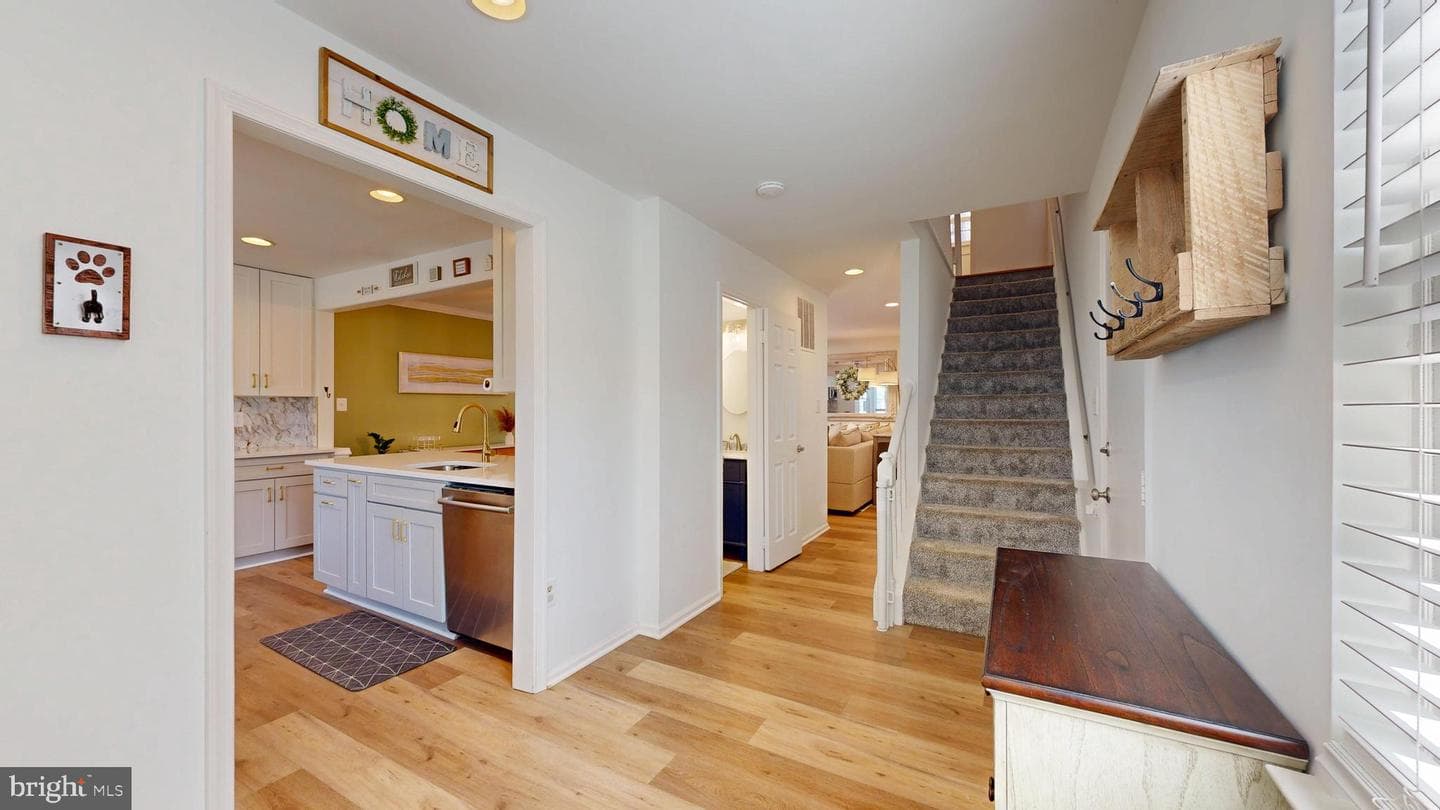 10016 Park Woods Lane photo 17
