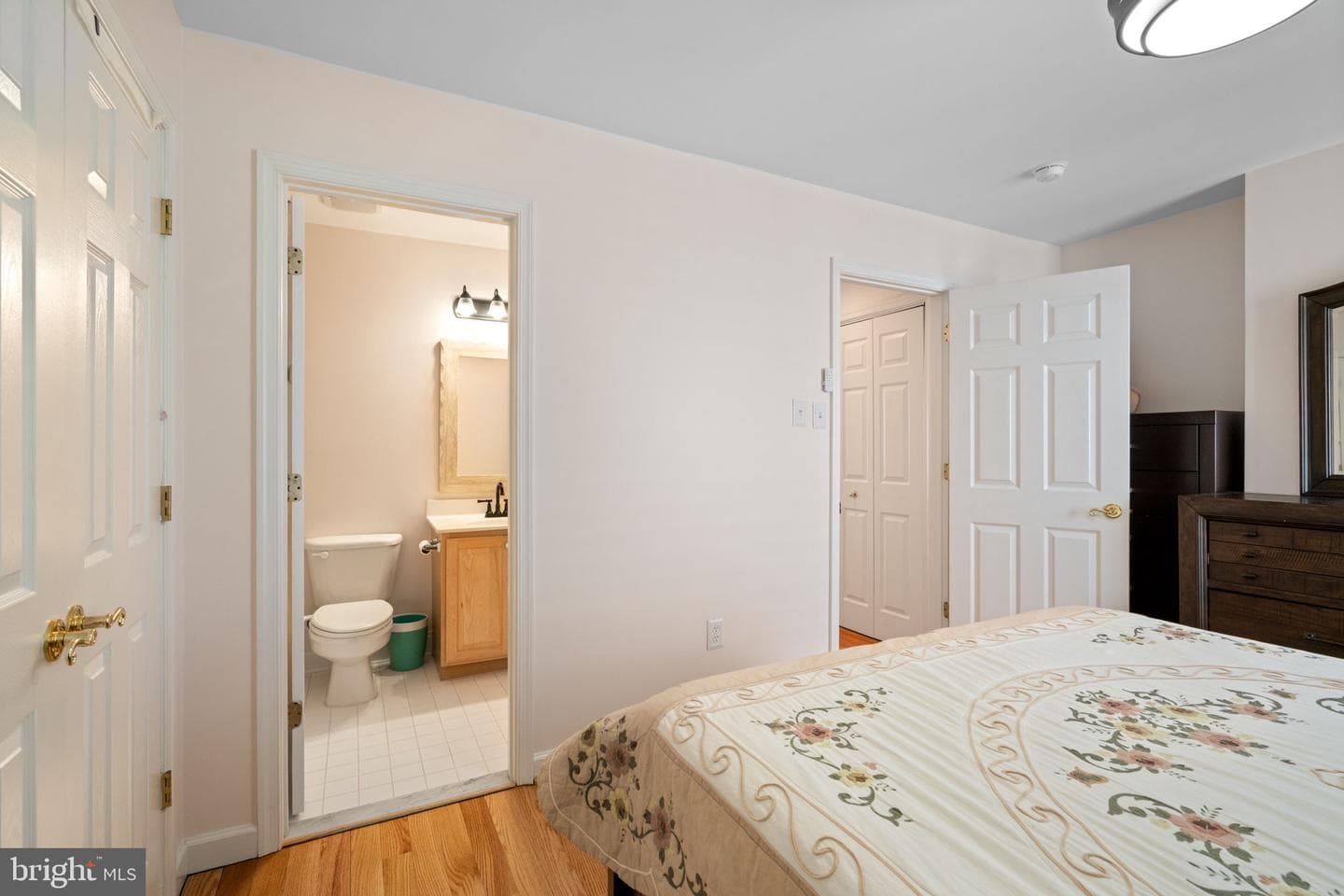 3824 Highland Oaks Drive photo 23