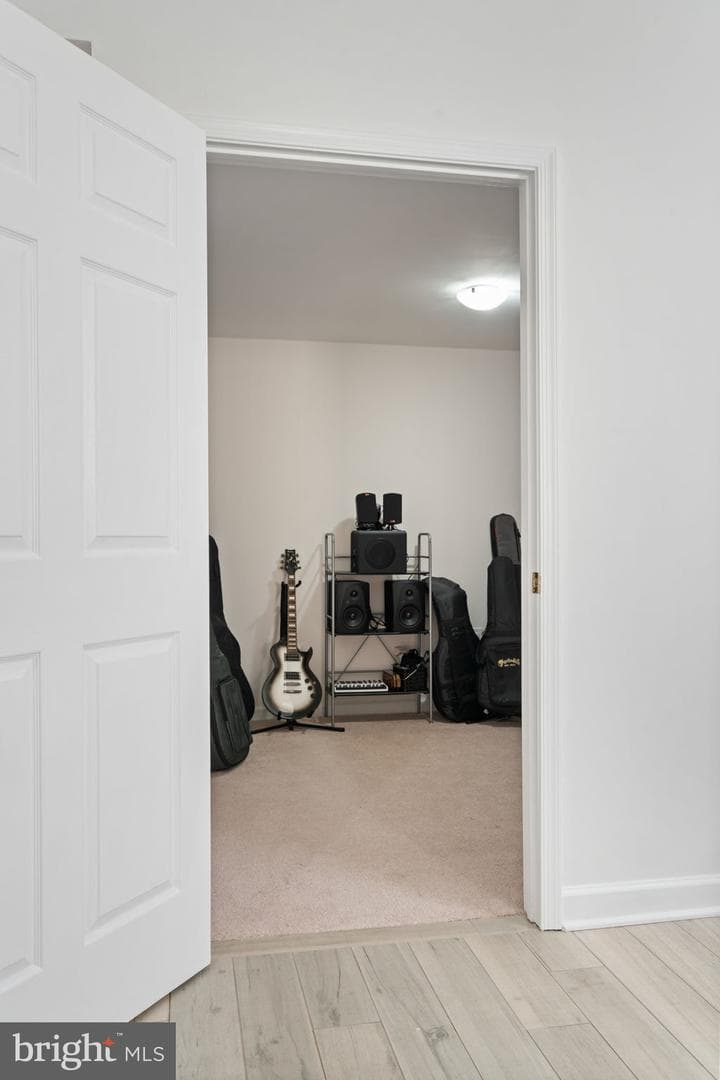 3824 Highland Oaks Drive photo 34