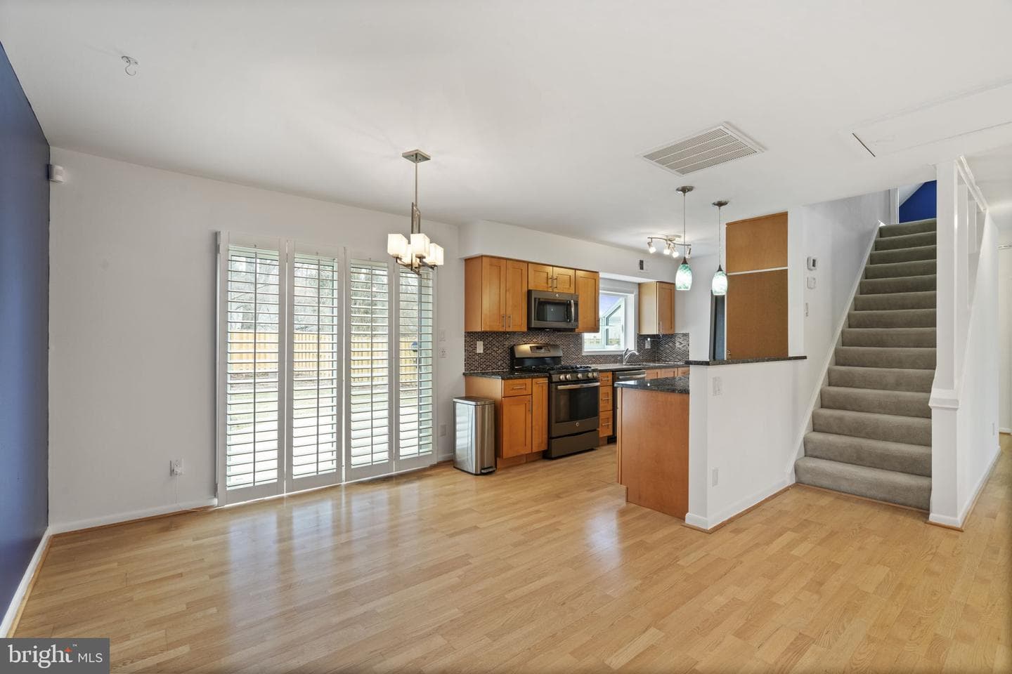 11410 Great Meadow Drive photo 13