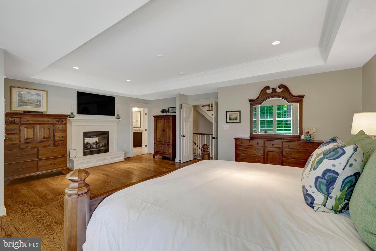 309 Charles Street SE photo 38