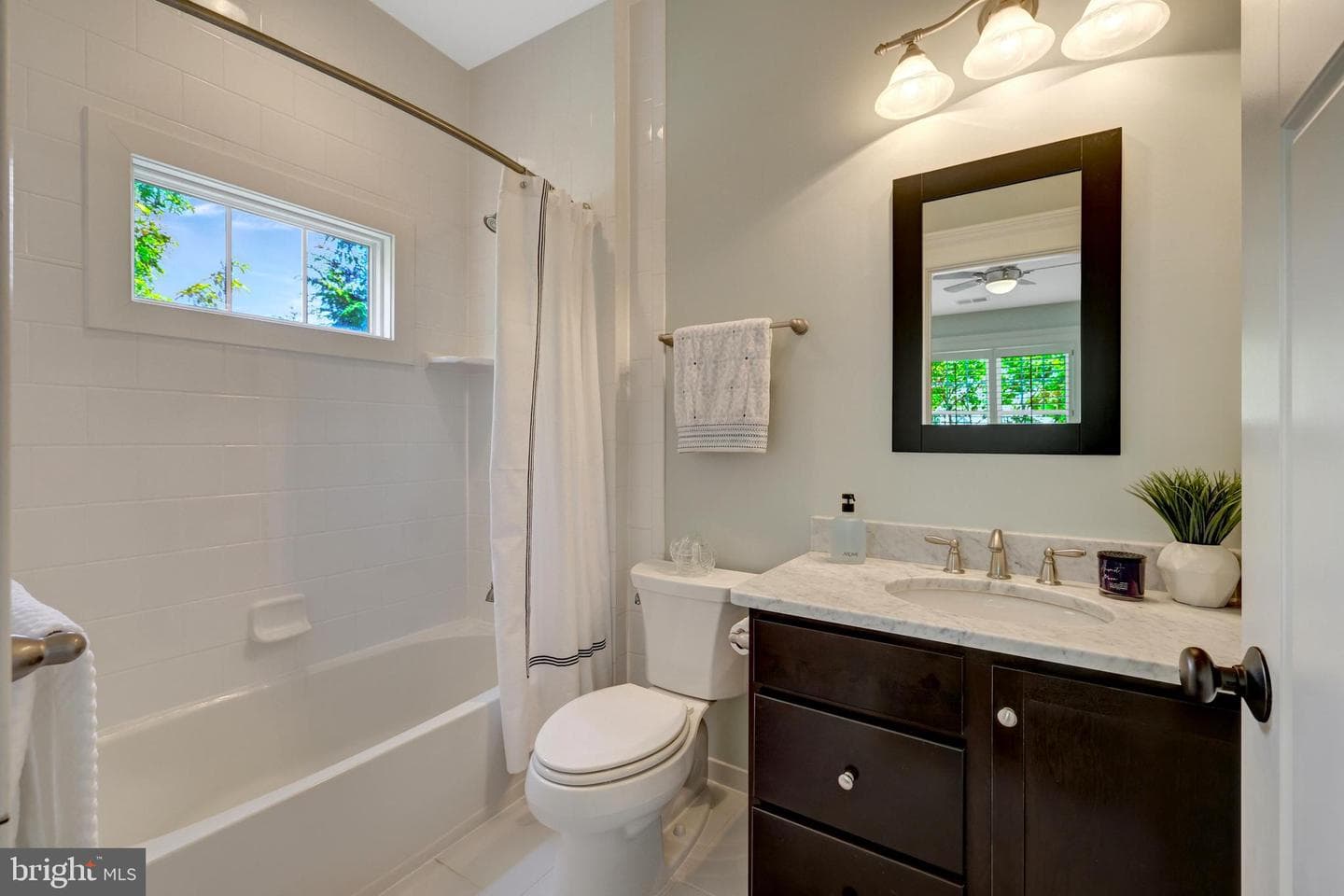 309 Charles Street SE photo 48