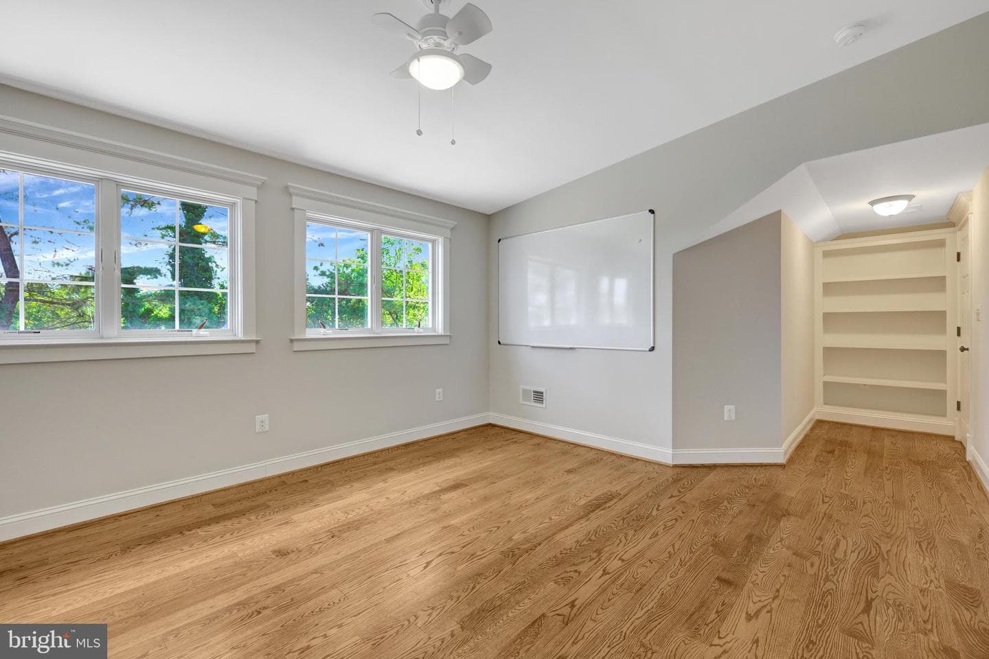 309 Charles Street SE photo 59