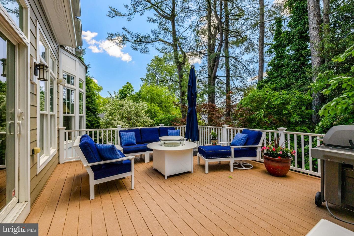 309 Charles Street SE photo 87