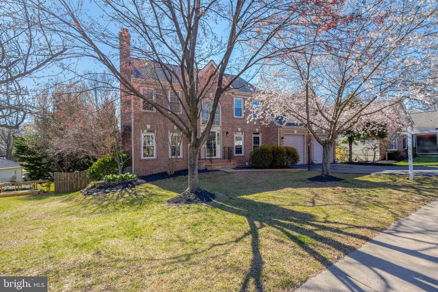 8497 Silverview Drive photo 3