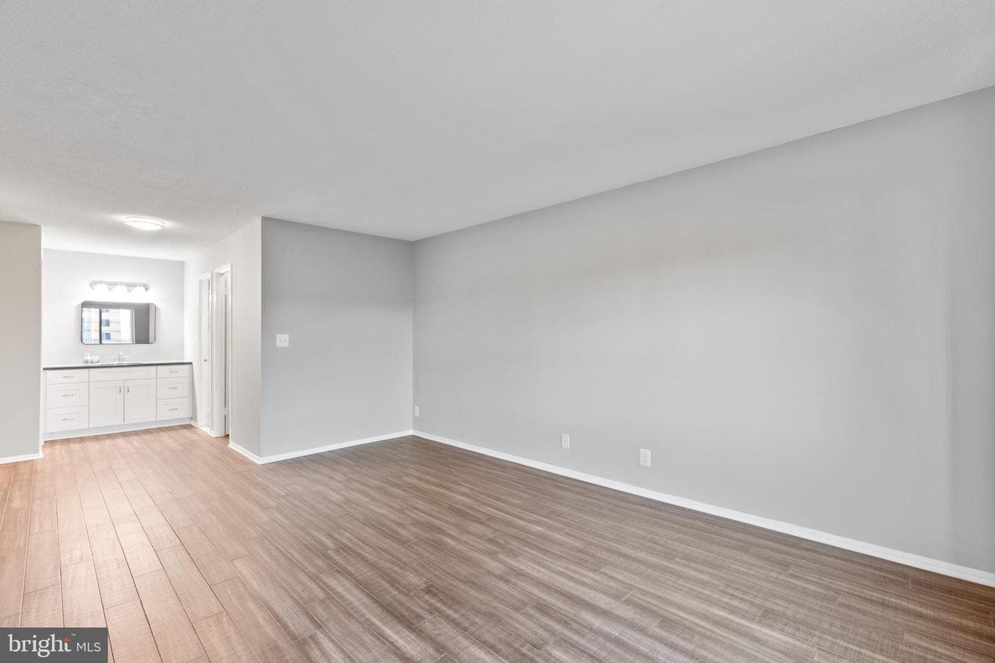 8350 Greensboro Drive #707 photo 23