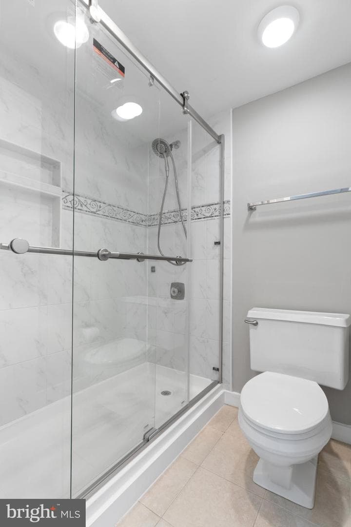 8350 Greensboro Drive #707 photo 26