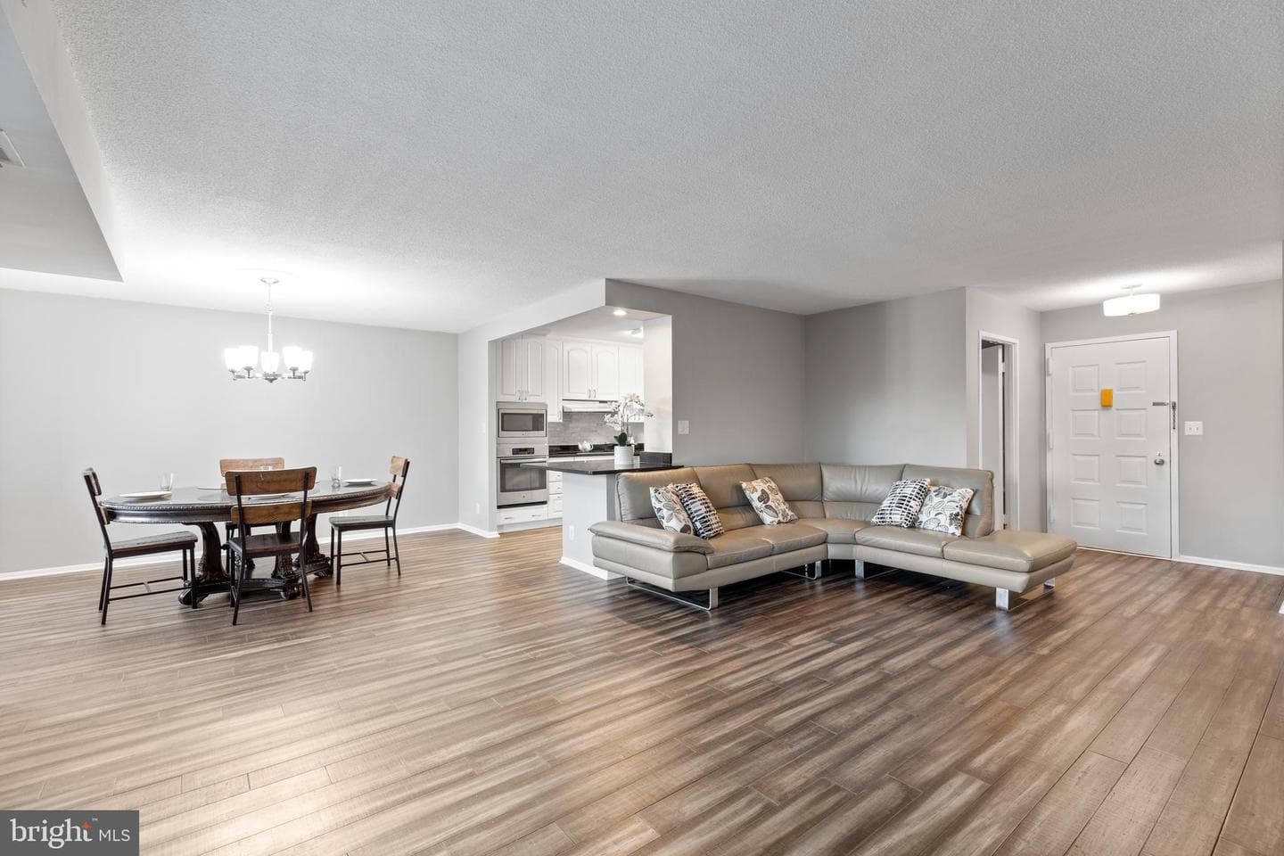 8350 Greensboro Drive #707 photo 5