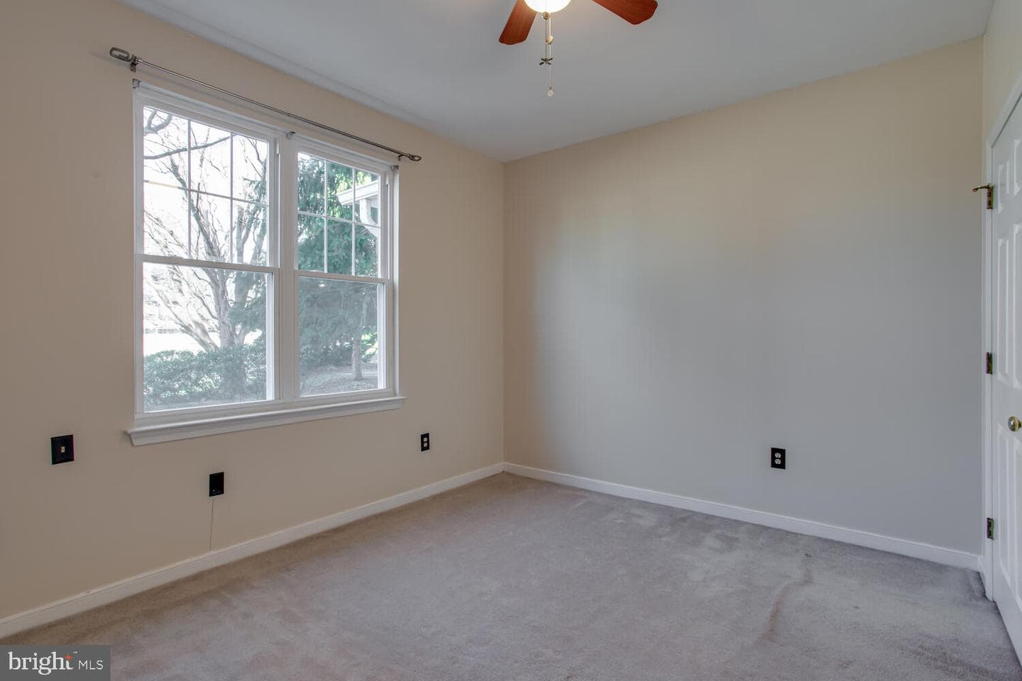 1625 International Drive #116 photo 21