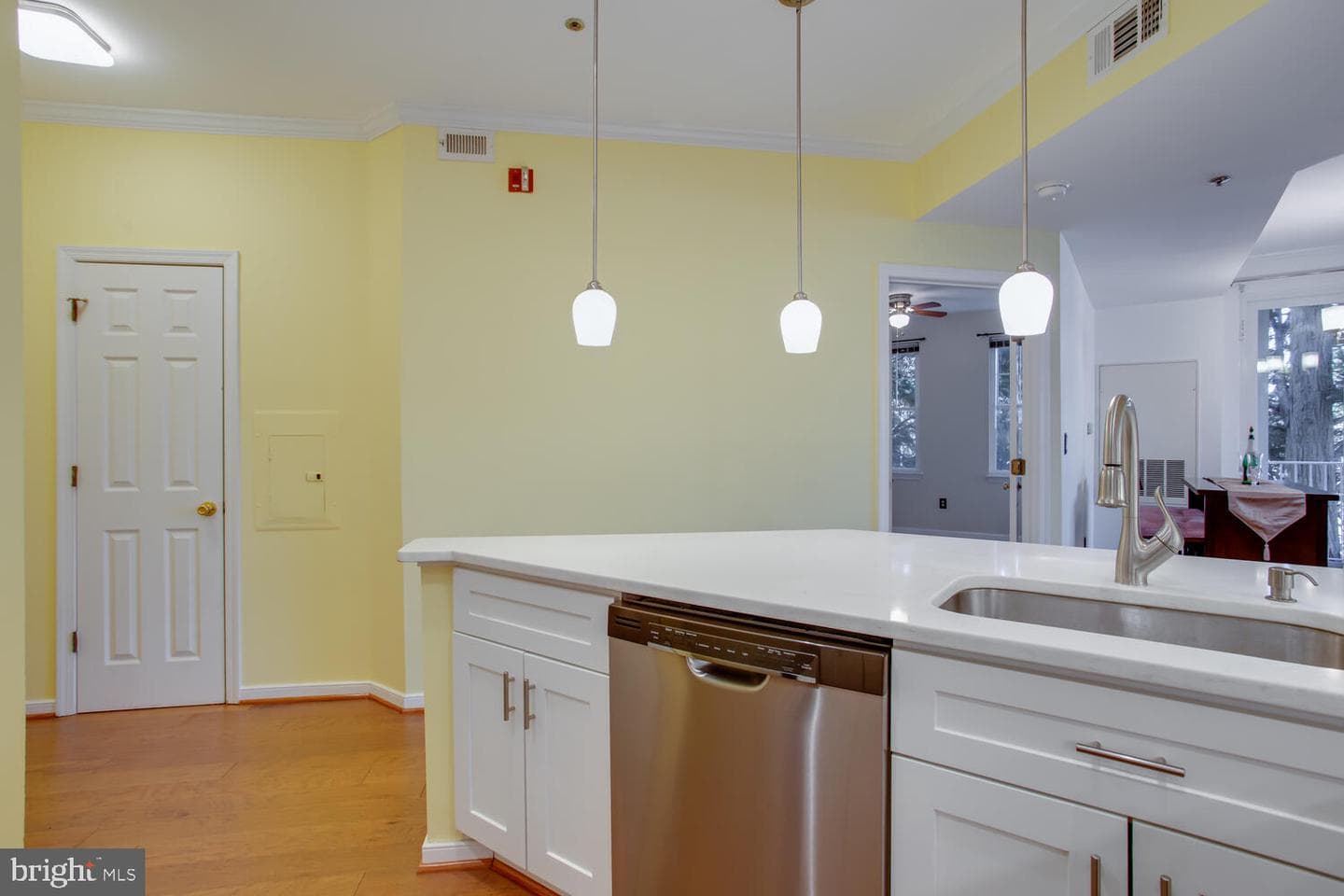 1625 International Drive #116 photo 5