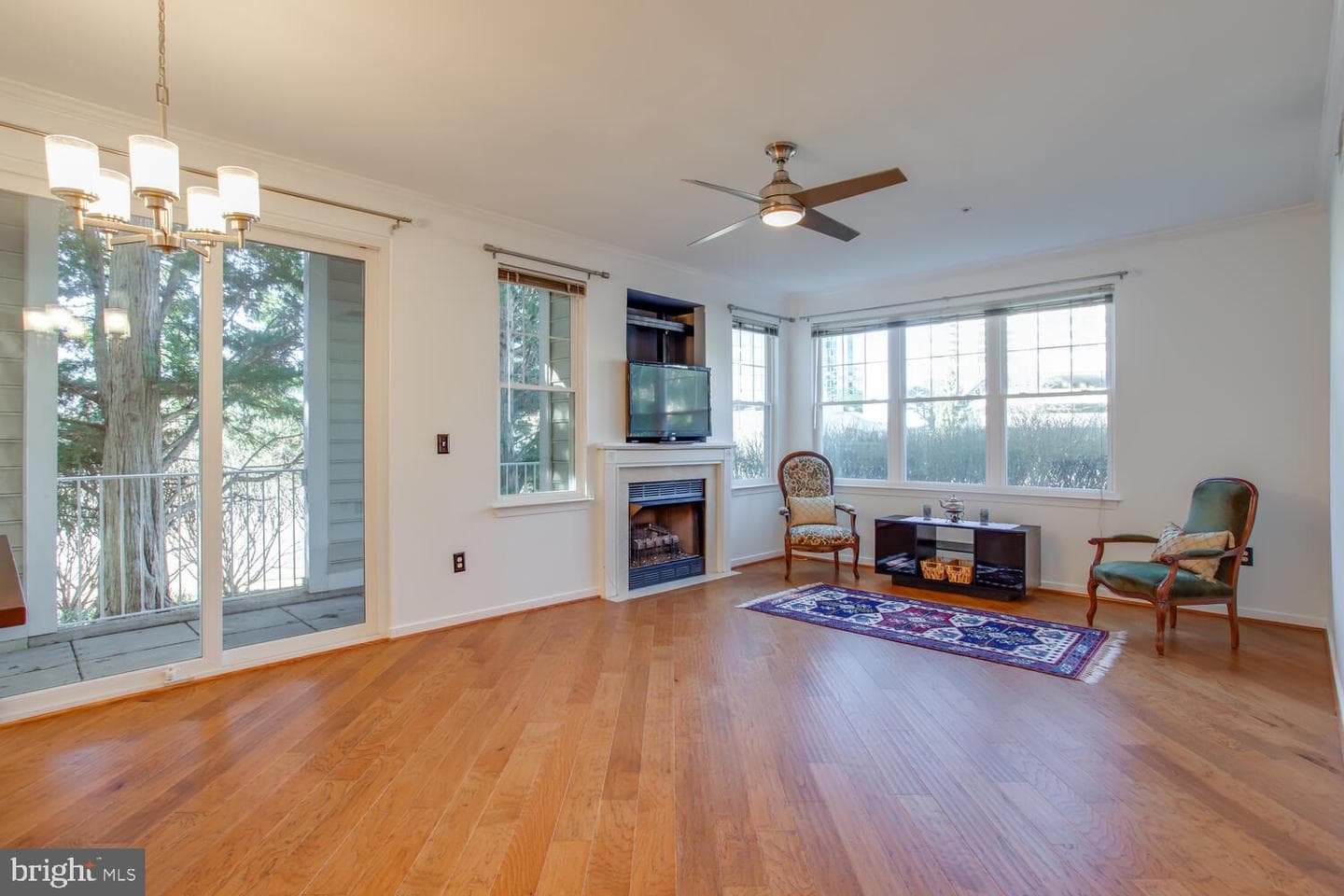 1625 International Drive #116 photo 7