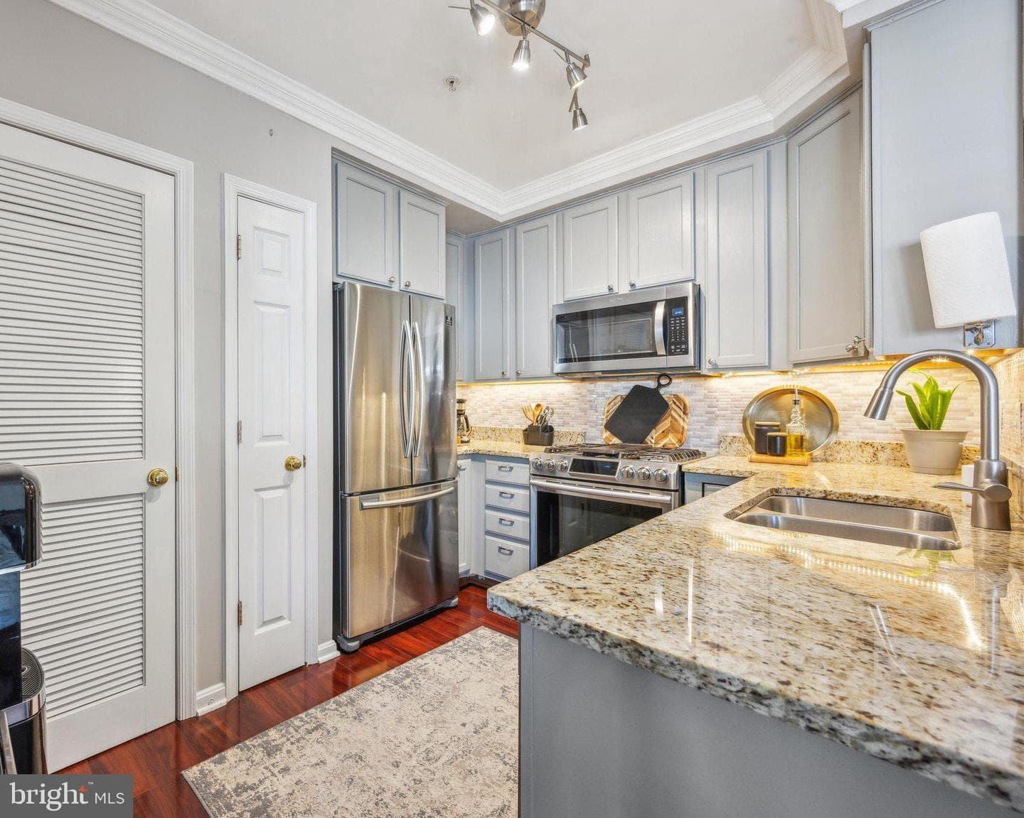 8830 Ashgrove House Lane #201 photo 4