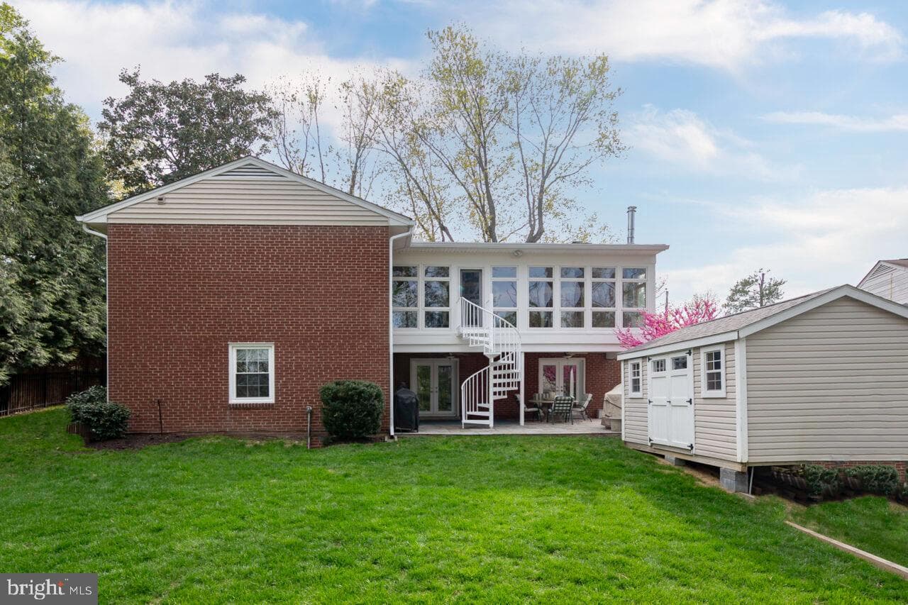 7205 Burtonwood Drive photo 45