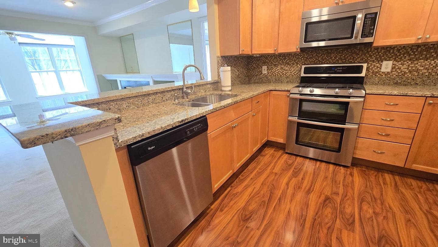6601 Thackwell Way #3j photo 11