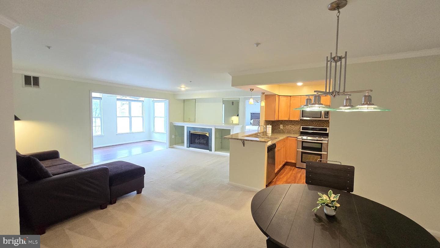 6601 Thackwell Way #3j photo 5