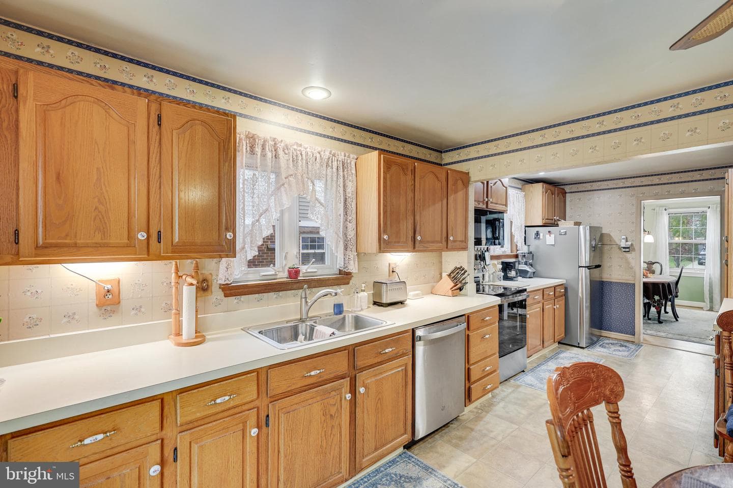 2805 Woodlawn Avenue photo 6