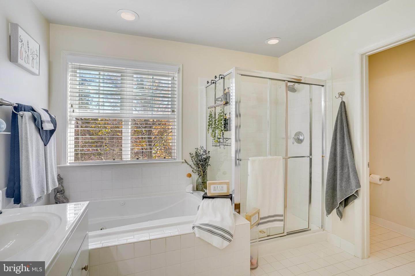6985 Forepond Court photo 26