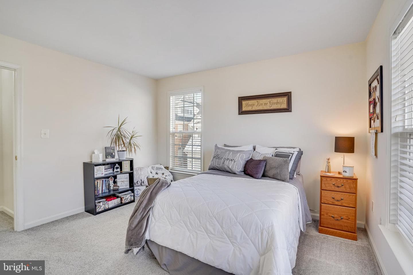6985 Forepond Court photo 29