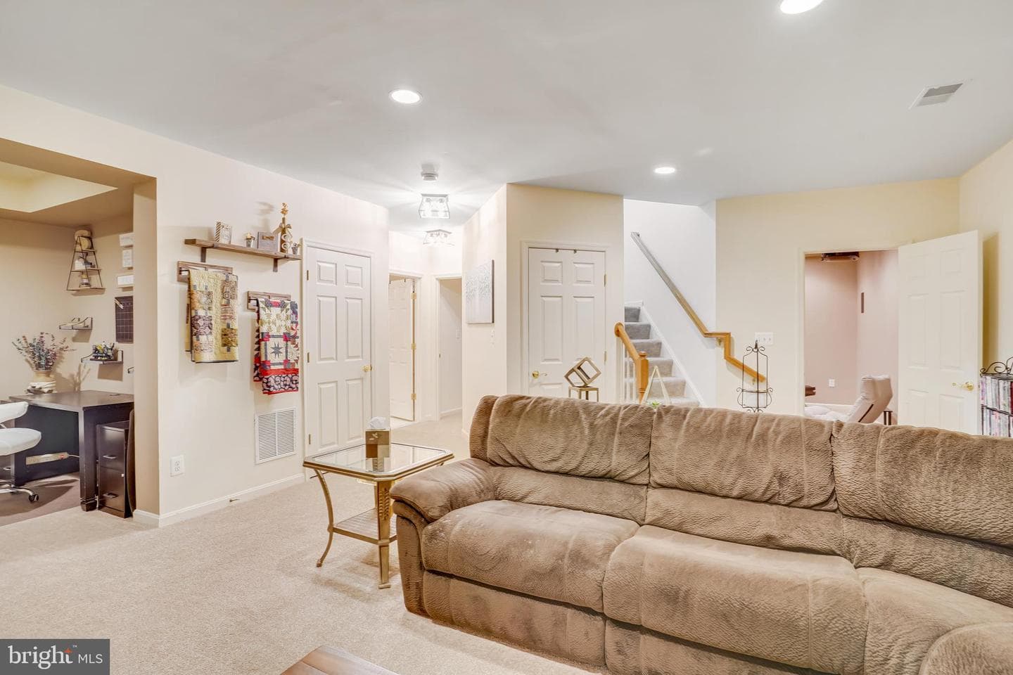 6985 Forepond Court photo 32