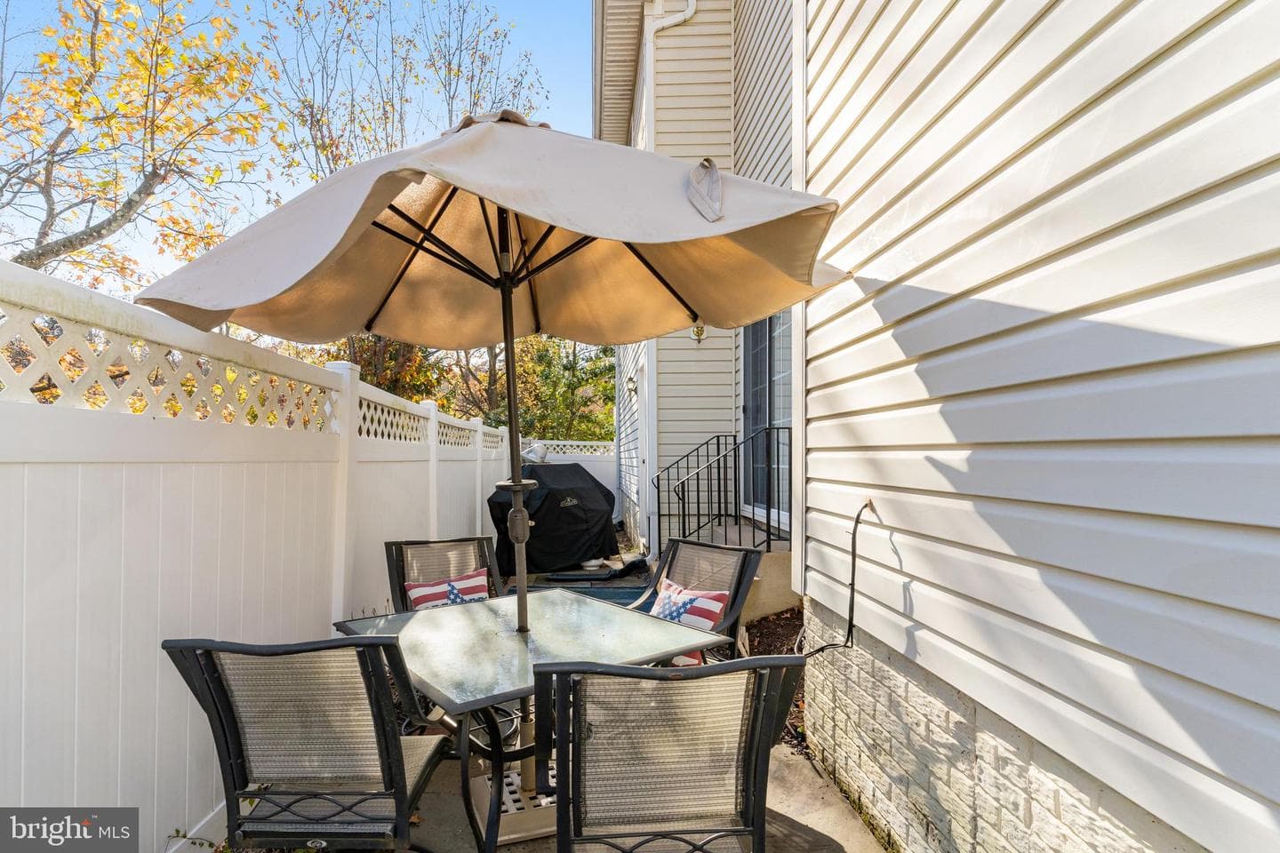 6985 Forepond Court photo 41