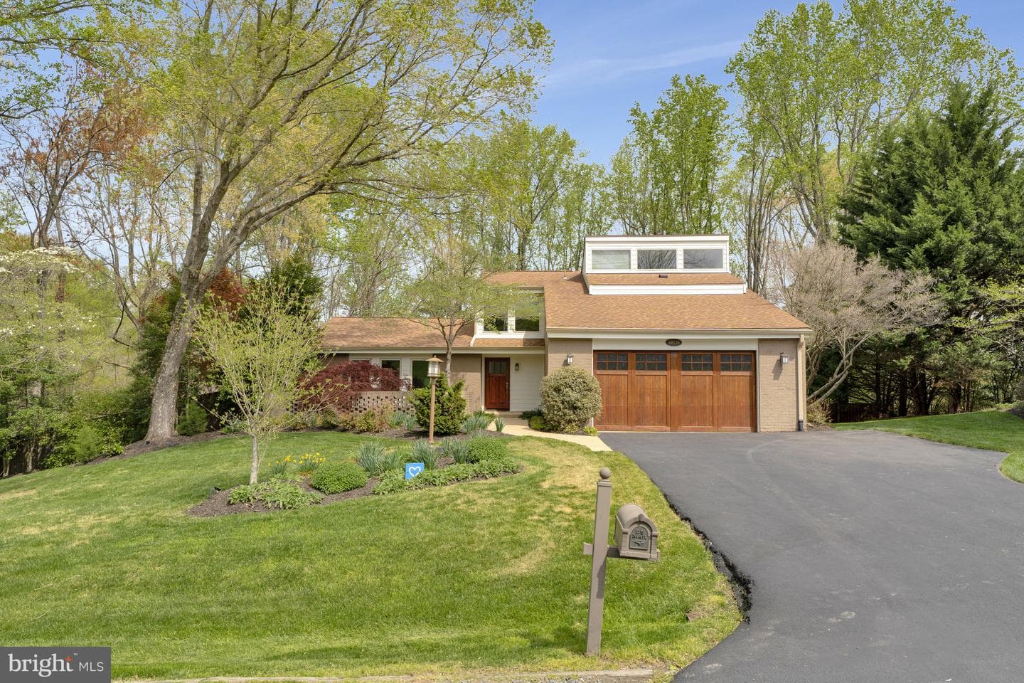 10226 Cedar Pond Drive photo 2